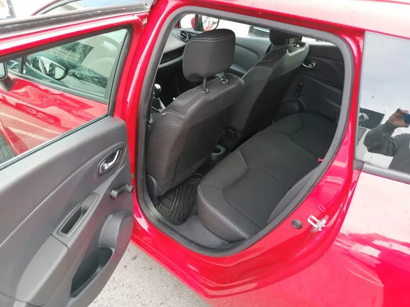 Renault Clio 1.5 DCi 75k.c. Image 8