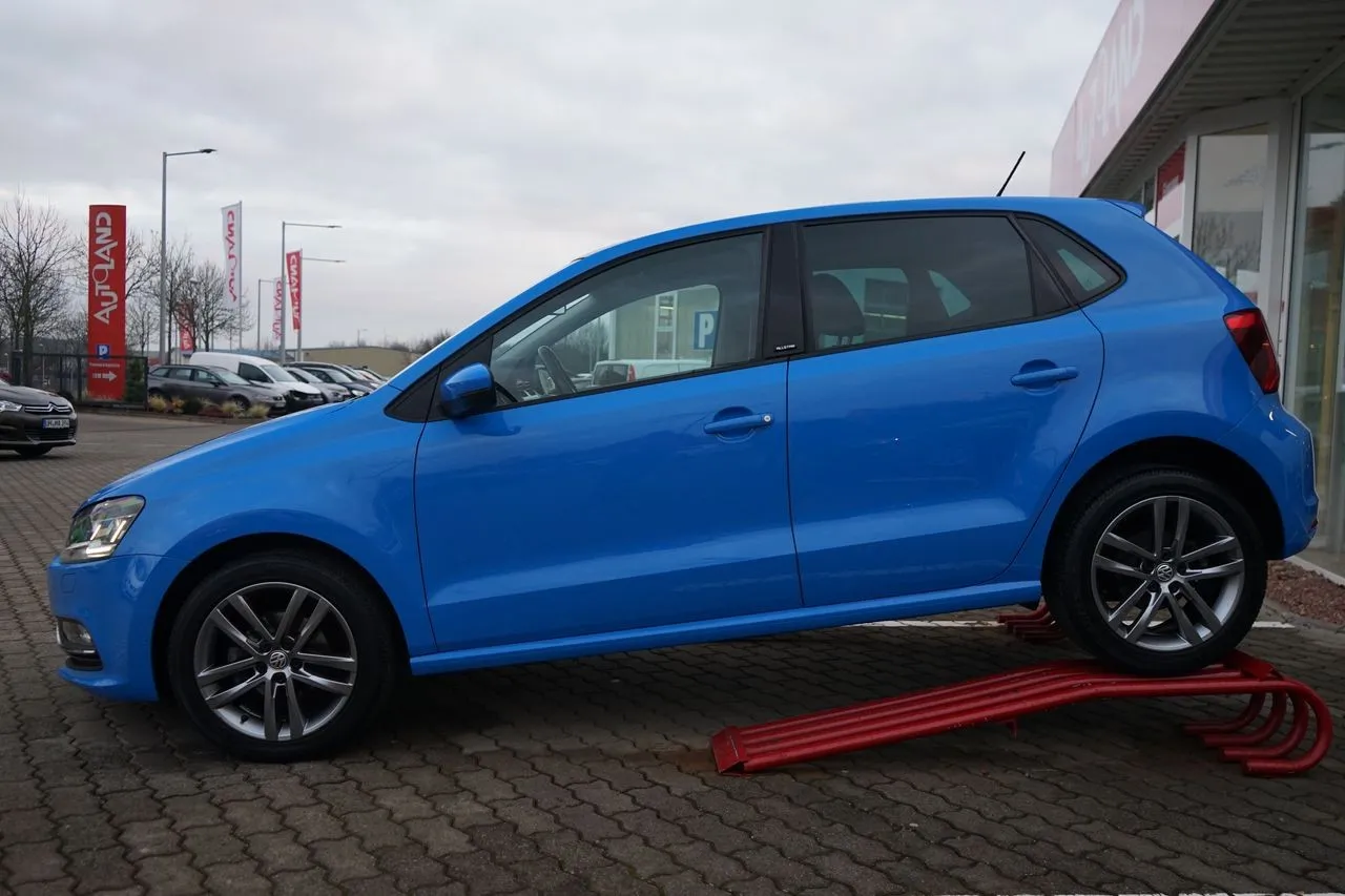 Volkswagen Polo 1.2 TSI ALLSTAR Navi...  Image 3